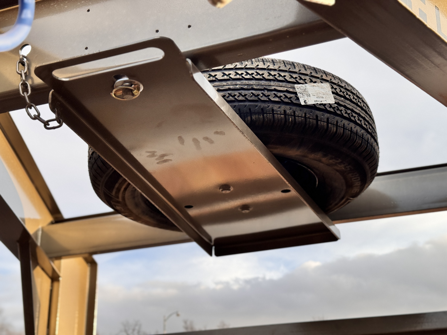 New 2026 Load Trail BLACK FRIDAY 7-24 Single Wheel Gooseneck Tilt Equipment Hauler 14K GVWR