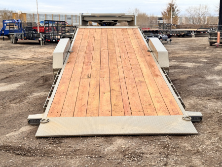 New 2026 Load Trail BLACK FRIDAY 7-24 Single Wheel Gooseneck Tilt Equipment Hauler 14K GVWR