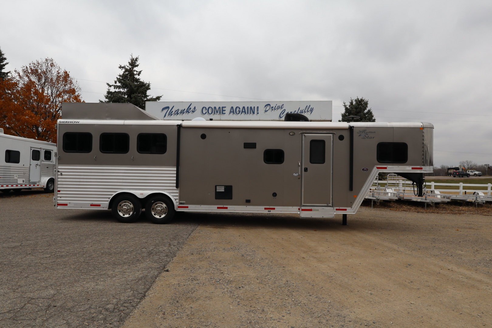 Used 2015 Merhow Trailers 3 Horse LQ W/Slide-out Horse Trailer