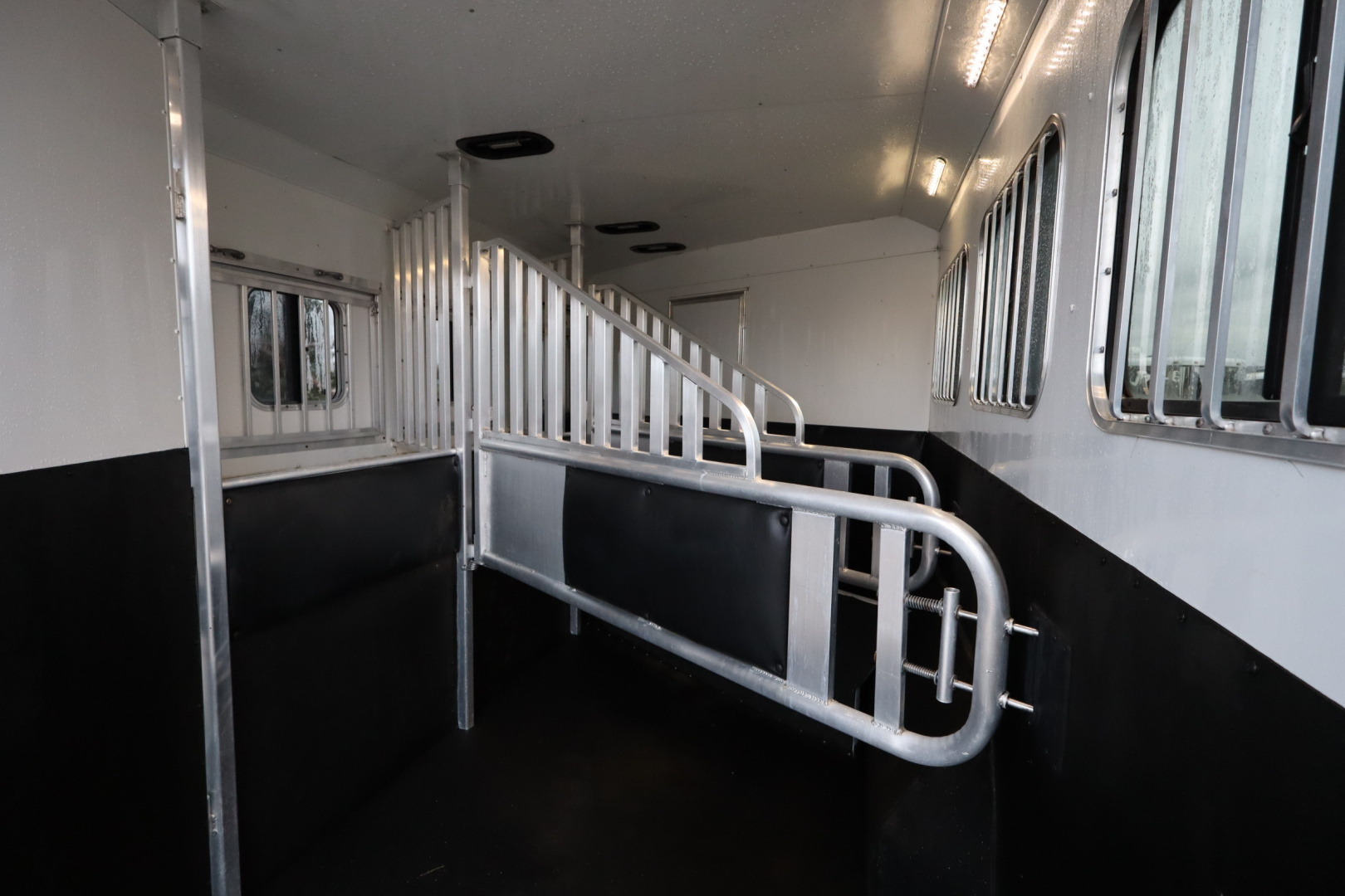 Used 2015 Merhow Trailers 3 Horse LQ W/Slide-out Horse Trailer