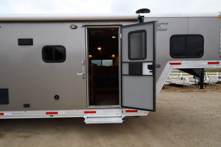 Used 2015 Merhow Trailers 3 Horse LQ W/Slide-out Horse Trailer