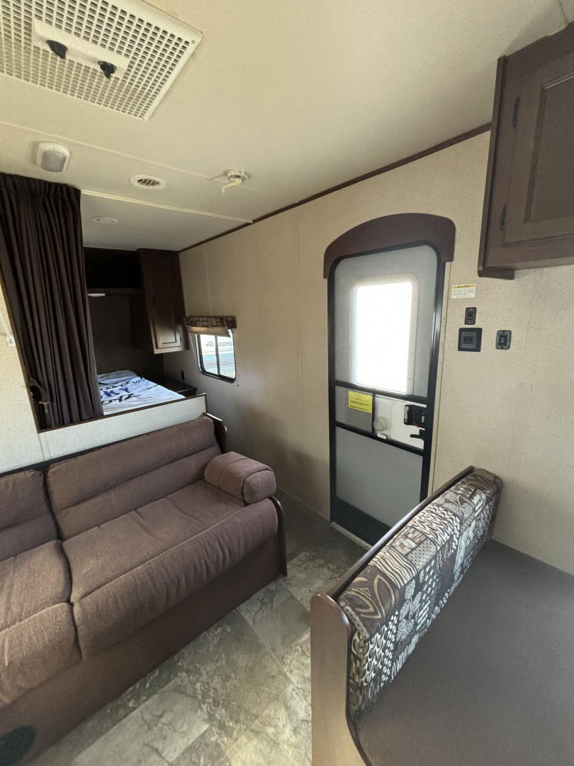 Used 2015 Jayco Jayflight Travel Trailer