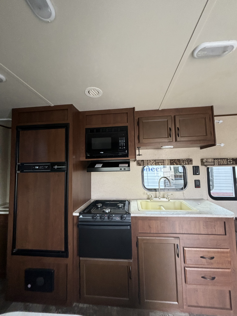 Used 2015 Jayco Jayflight Travel Trailer