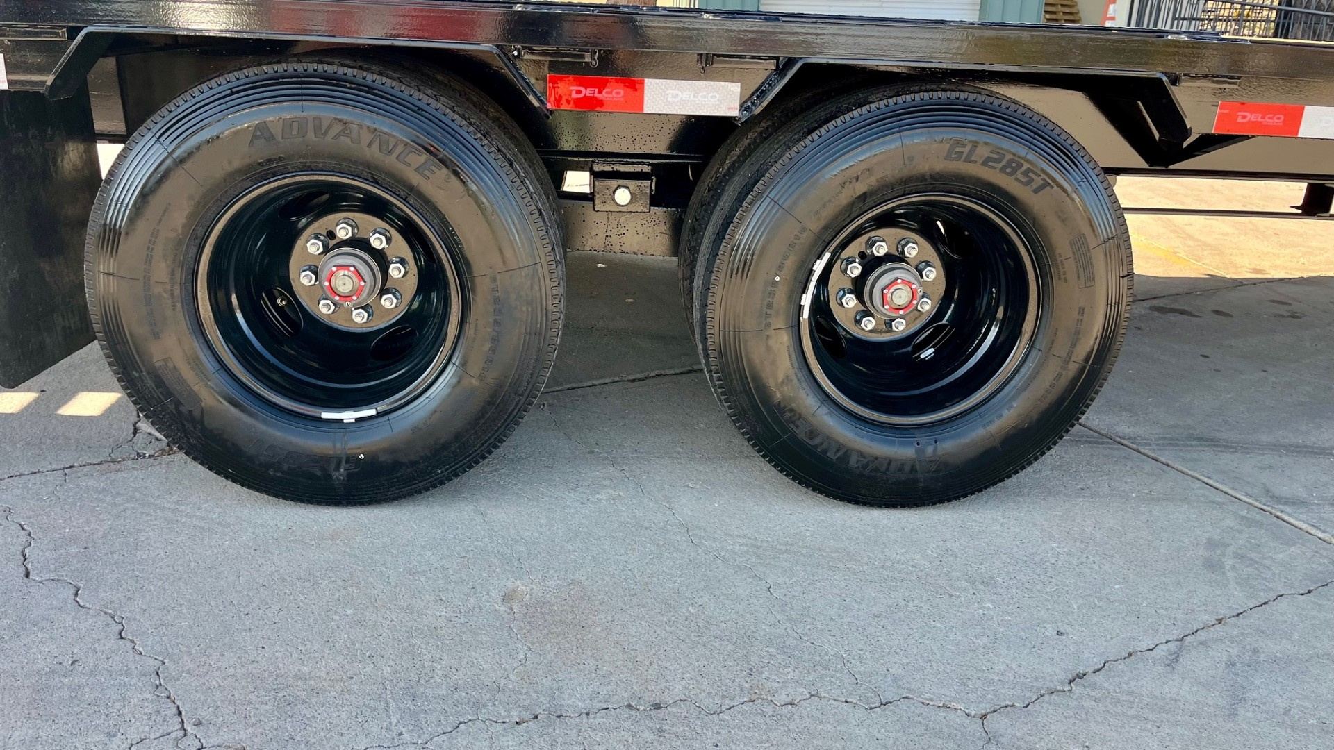 New 2026 Delco Gooseneck Tandem Axle Low Profile /20,000 GVWR/102"X35'