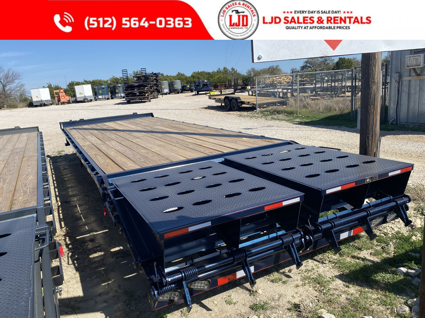 New 2026 Lion - 14K GVWR - 25' Deckover Trailer - Mega Ramps