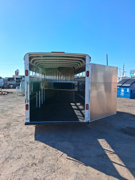 New 2026 Maverick Trailers MAVERICK 4H HS BP Horse Trailer