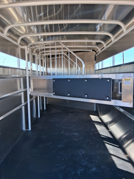 New 2026 Maverick Trailers MAVERICK 4H HS BP Horse Trailer