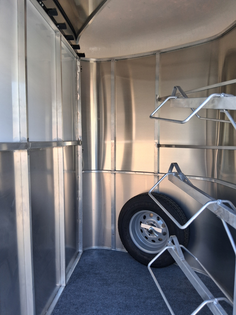 New 2024 MAVERICK TRAILERS MAV LITE DELUXE 2H BP WB SZ Horse Trailer