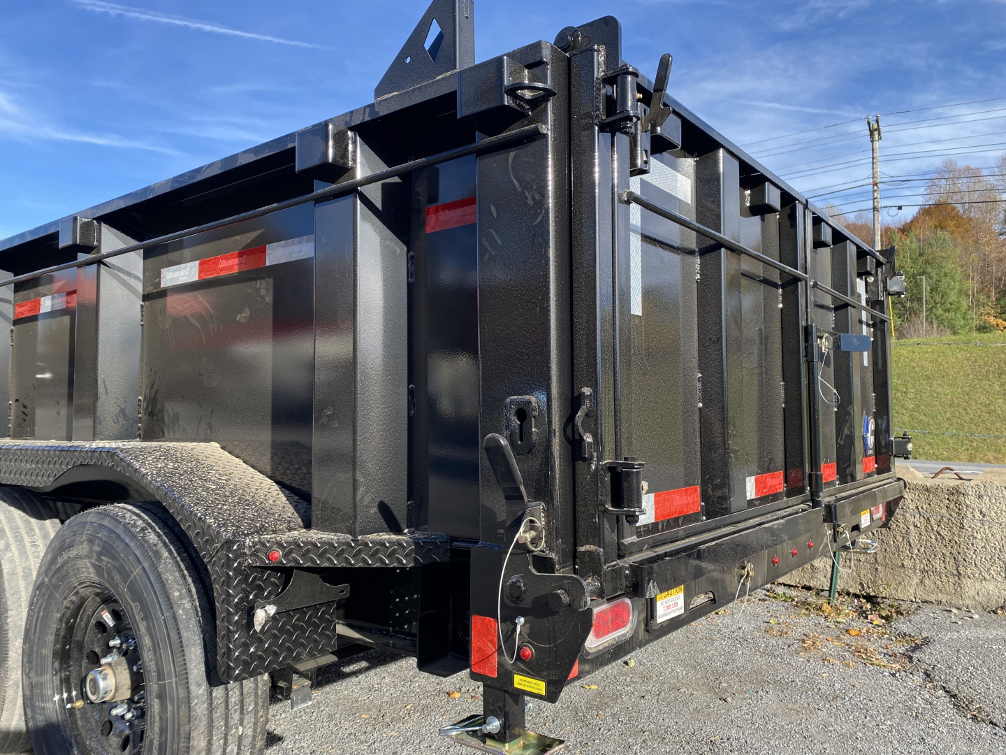 New 2026 Diamond C Lpt307 TELESCOPIC DUMP TRAILER PACESETTER EDITION LOADED 32” SIDES HYDRO JACK WIRELESS REMOTE