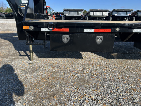 New 2026 MAXXD Gooseneck Flatbed Trailer | 102" x 40' 30K GVWR