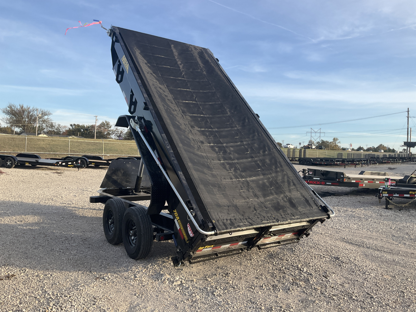 New 2026 Big Tex 83″ x 14′ Bumper Pull Tandem Axle Low Profile Telescopic Dump w/ 24″ Sides – TD X-Series Package