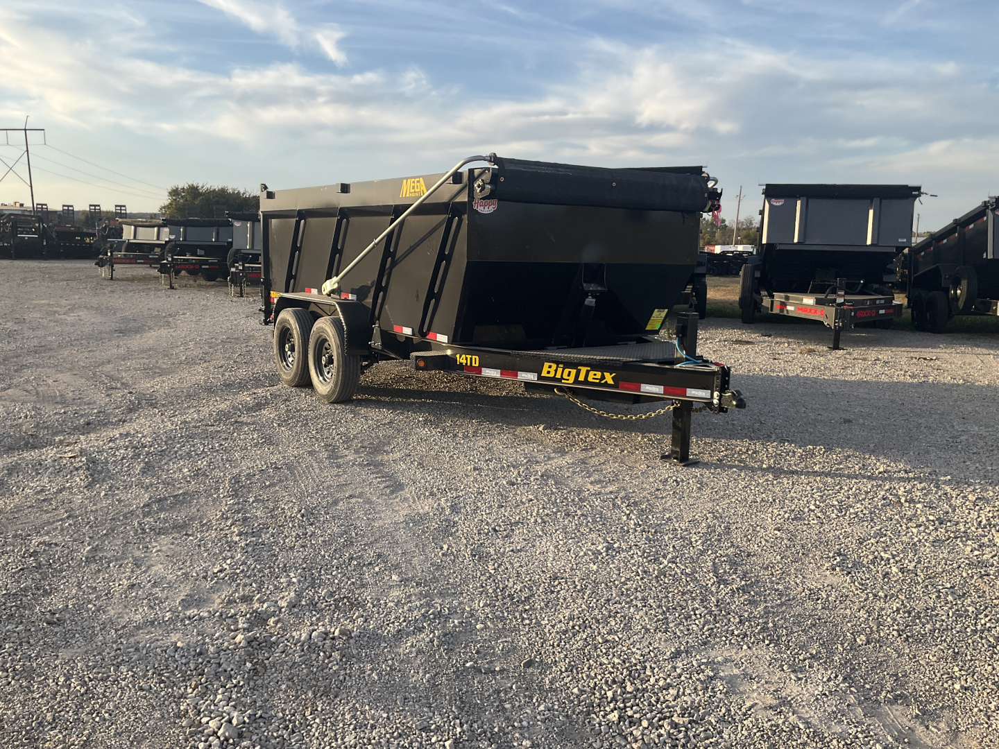 New 2026 Big Tex 83″ x 14′ Bumper Pull Tandem Axle Low Profile Telescopic Dump w/ 48″ Sides – TD X-Series Package