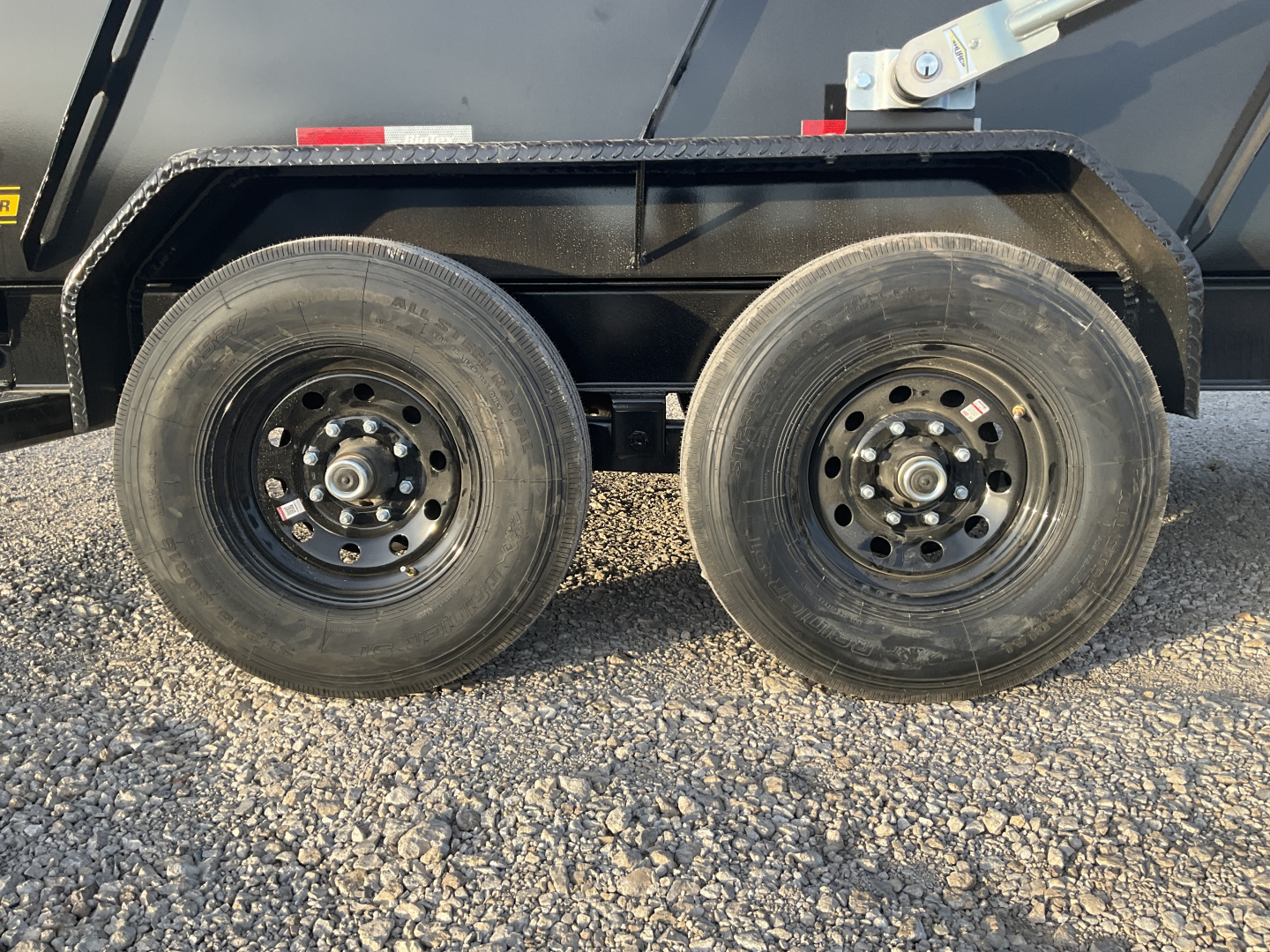 New 2026 Big Tex 83″ x 14′ Bumper Pull Tandem Axle Low Profile Telescopic Dump w/ 48″ Sides – TD X-Series Package