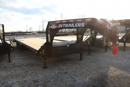 New 2026 PJ Trailers 30' MR 21K GVWR GOOSENECK Equipment Trailer