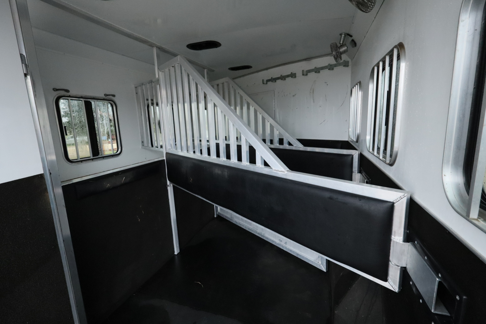 Used 2015 Bison Trailers 3 horse LQ Horse Trailer