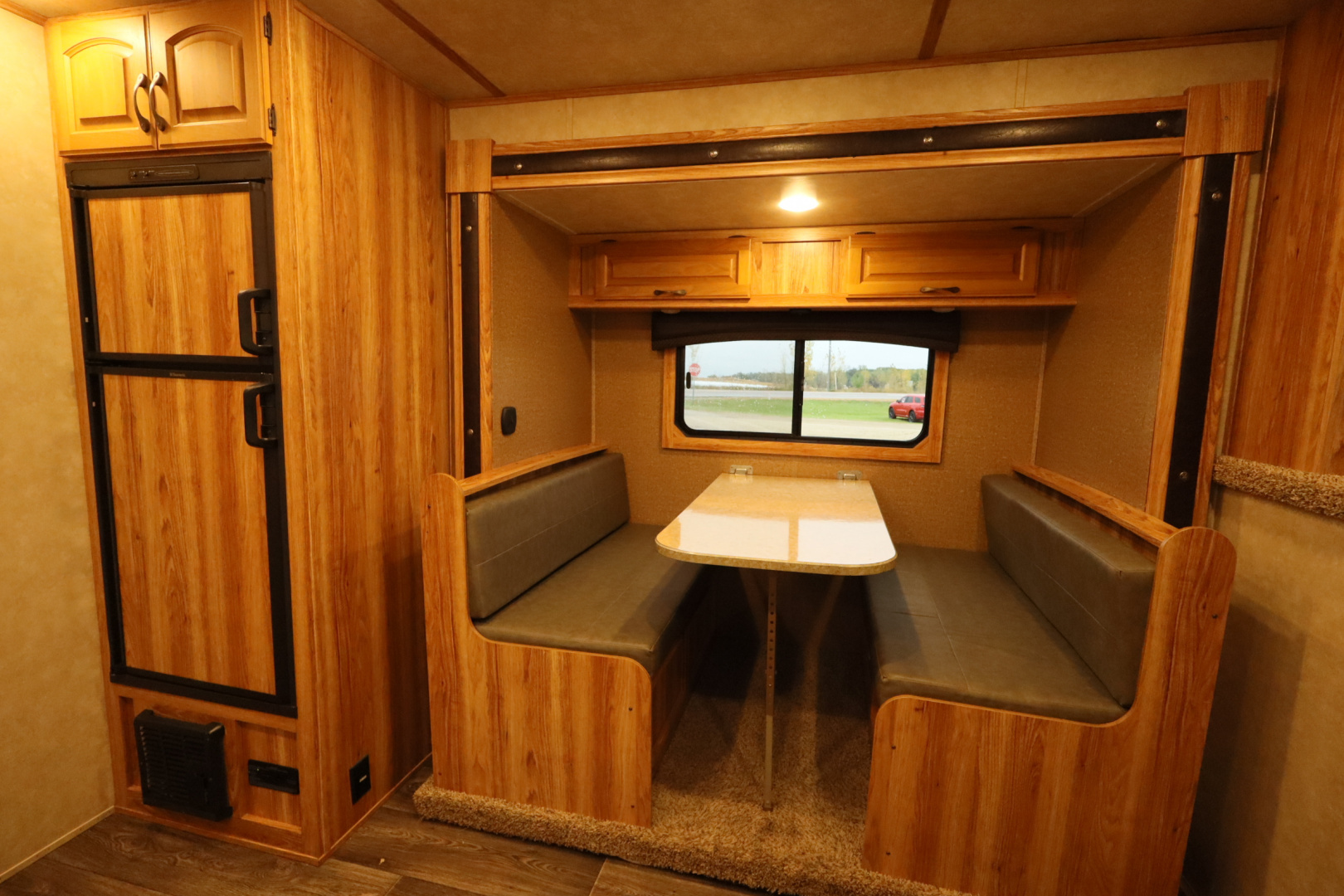 Used 2015 Bison Trailers 3 horse LQ Horse Trailer