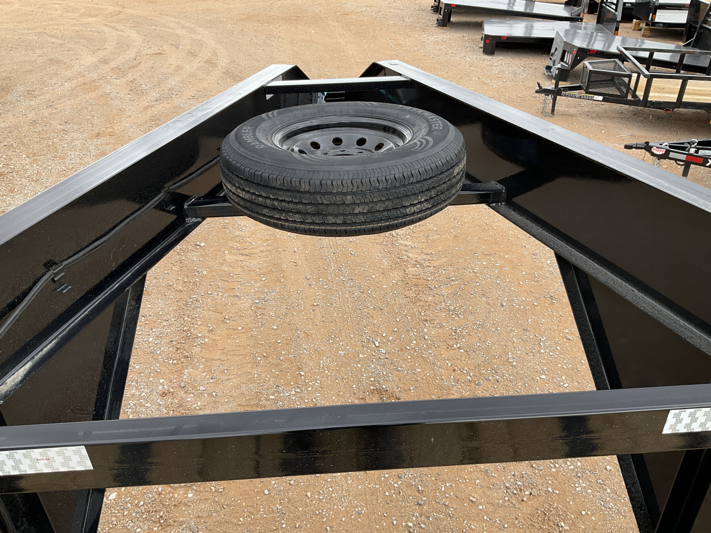 New 2026 PJ 102”x30’ Quest Gooseneck Flatbed w/ Singles – LQ