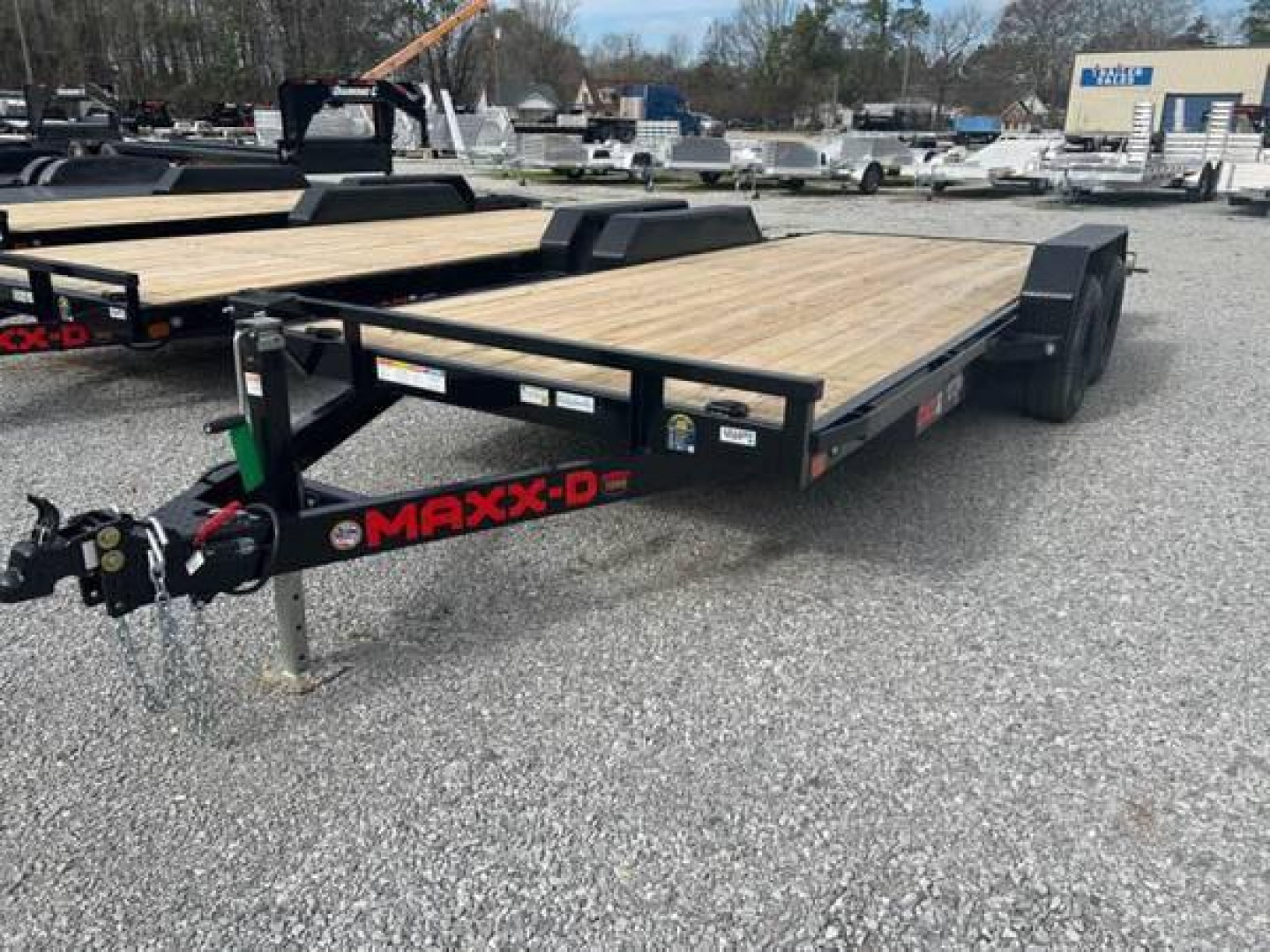 New 2023 MAXXD C4X8318
