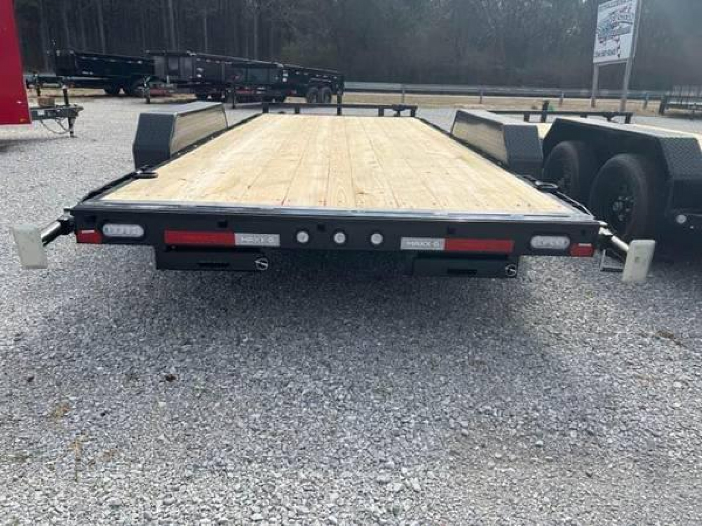 New 2023 MAXXD C4X8318
