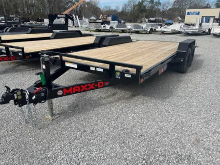 New 2023 MAXXD C4X8318