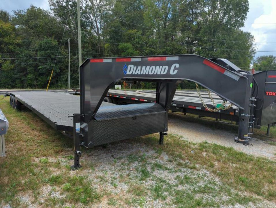 New 2023 Diamond C Trailers MVC307-GN 44X102 Car Hauler