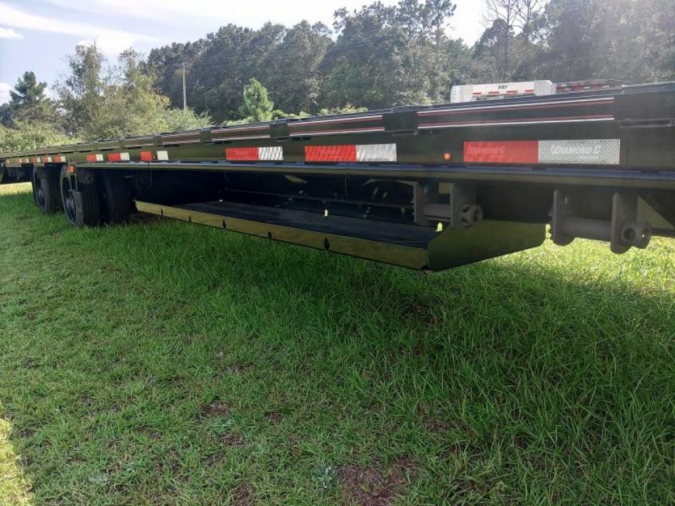 New 2023 Diamond C Trailers FMAX212 40' Flatbed Trailer