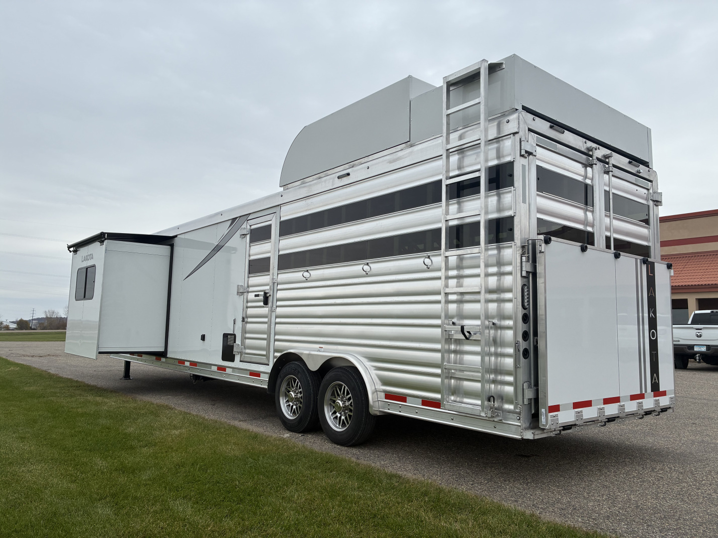 New 2026 Lakota Charger 14' LE 13'LQ Stock/Combo Trailer