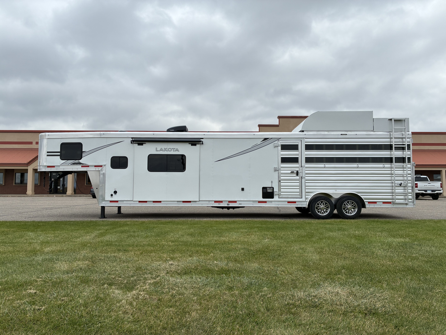 New 2026 Lakota Charger 14' LE 13'LQ Stock/Combo Trailer