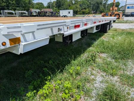 New 2025 Diamond C Trailers FMAX212HDT PACESETTER Deckover Trailer