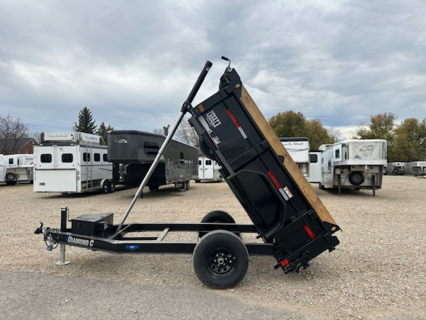 New 2026 Diamond C 8' Mini Dump