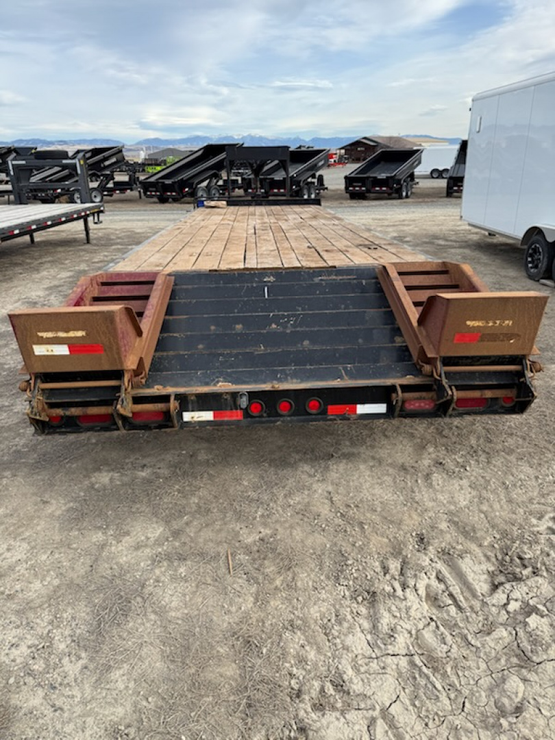 Used 2011 Towmaster Trailers 20' Flatbed Trailer