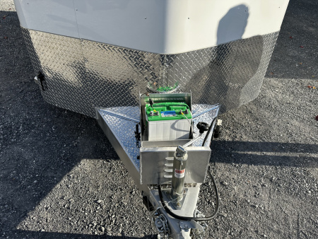 New 2026 Sundowner 2H Super Tack Horse Trailer