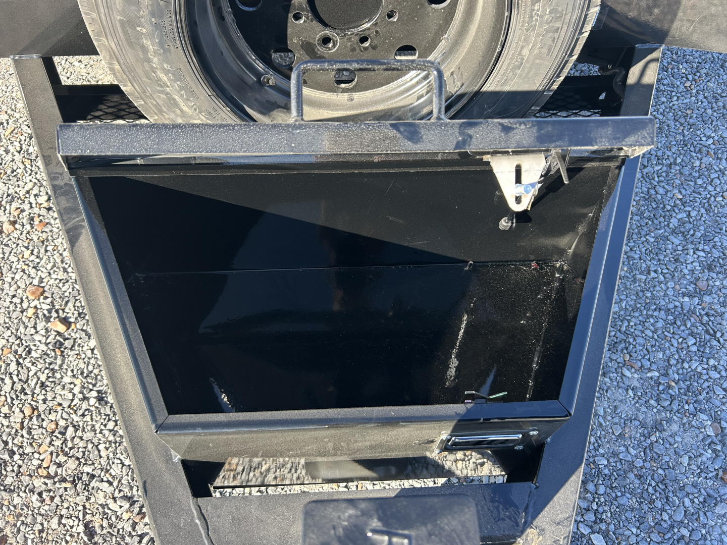 New 2026 MAXXD 83" X 22' 17.5K Tilt Equipment Trailer