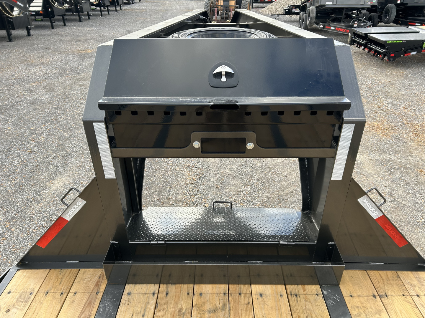 New 2026 MAXXD Gooseneck Flatbed Trailer | 102" x 40' 40K GVWR