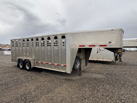 Used 2016 Wilson Ranch Hand 20' GN Stock Trailer
