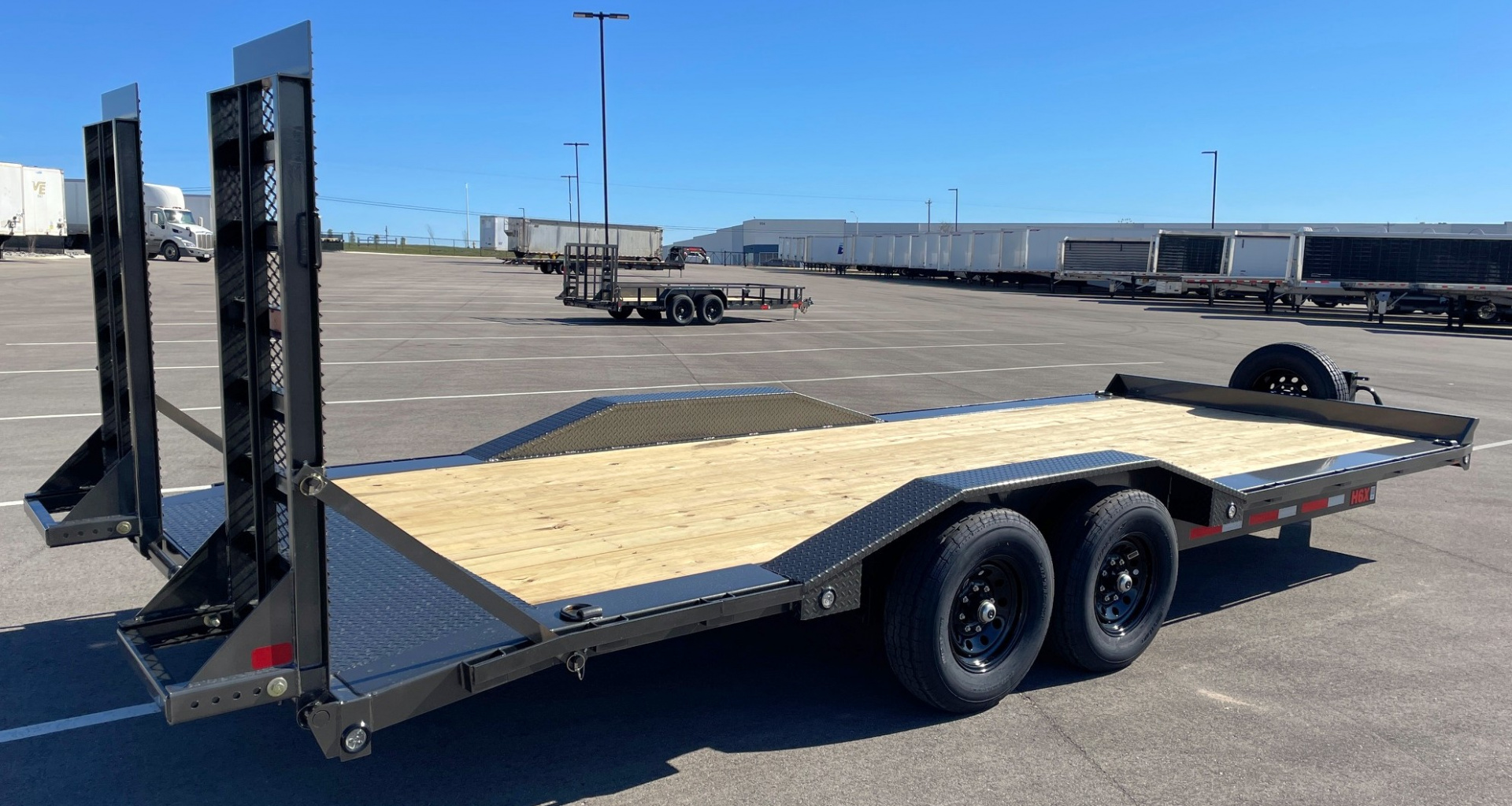 New MAXX-D H6X 22'x 102" Equipment Trailer: Drive Over Fenders, Stand Up Ramps, Spare Tire, GVWR 14,000
