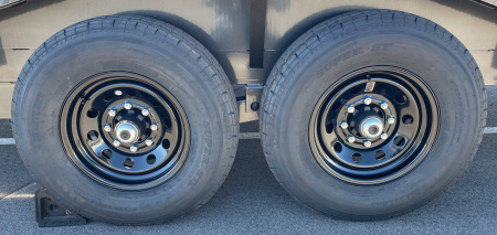 New MAXX-D H6X 22'x 102" Equipment Trailer: Drive Over Fenders, Stand Up Ramps, Spare Tire, GVWR 14,000