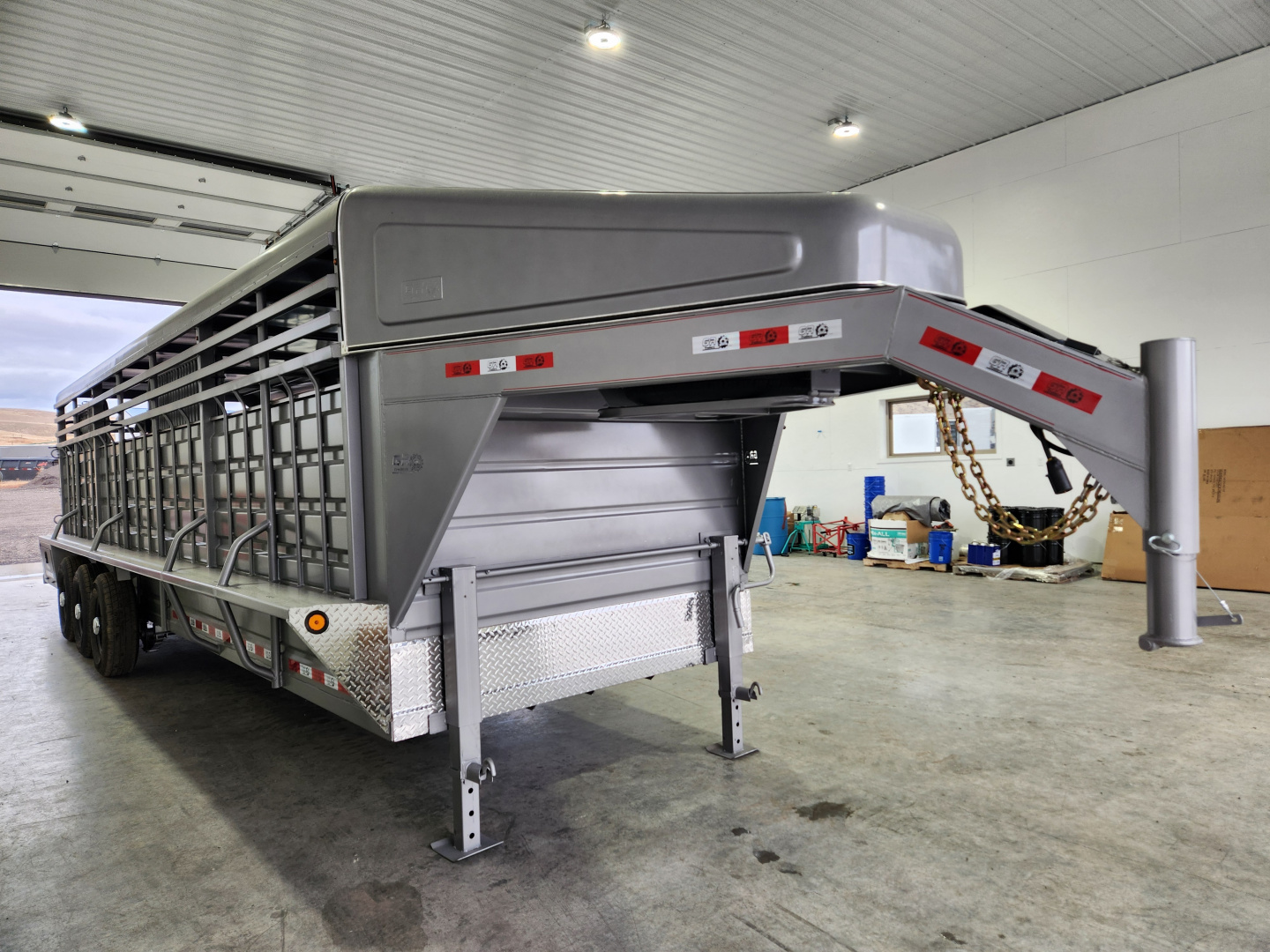 New 2026 GR Gooseneck 28' Stock Trailer 21K