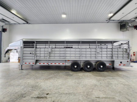 New 2026 GR Gooseneck 28' Stock Trailer 21K
