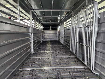 New 2026 GR Gooseneck 28' Stock Trailer 21K