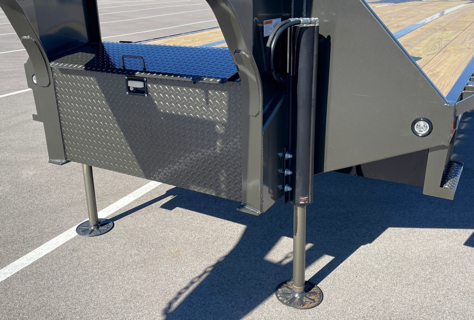 New MAXX-D YDX 102"X 40' Dual Tandem Gooseneck Flatbed Equipment Trailer w/ Hydraulic Dove & Jacks:15K Axles