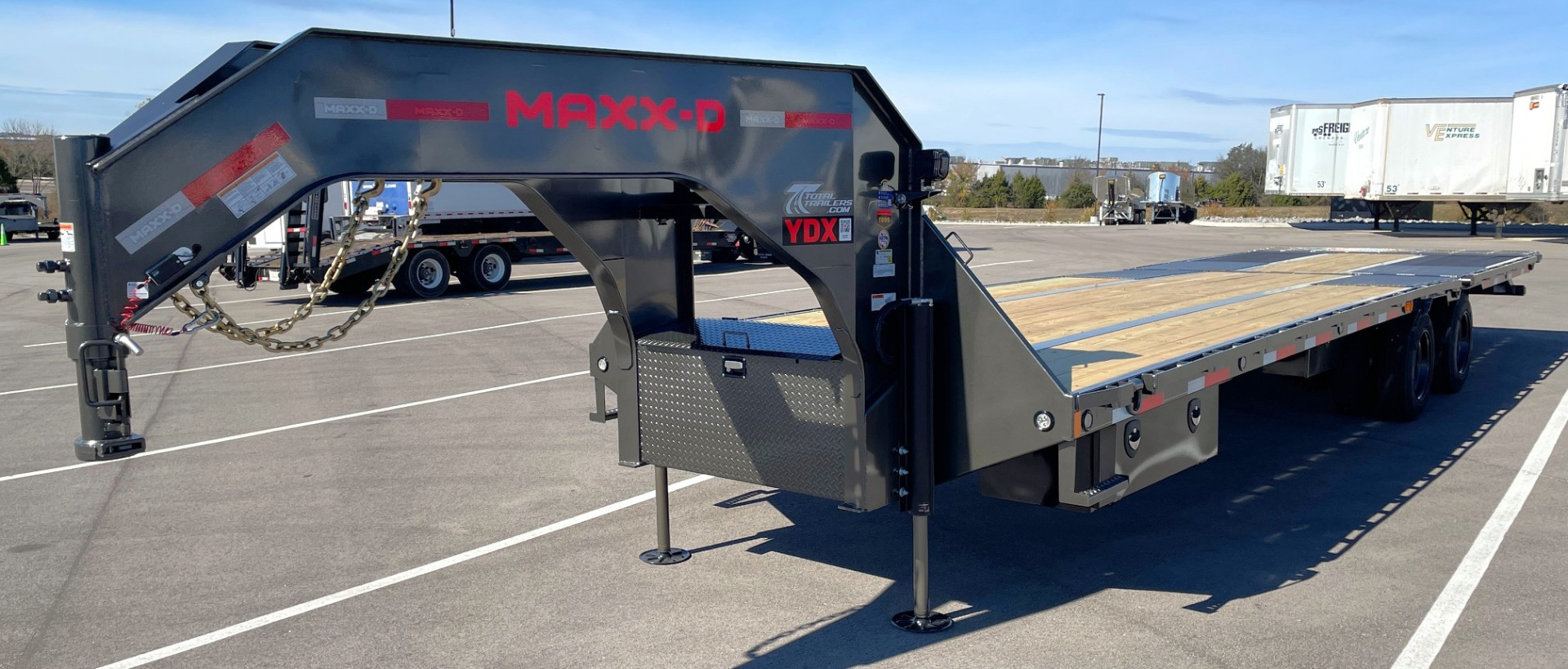 New MAXX-D YDX 102"X 32' Dual Tandem Gooseneck Flatbed Equipment Trailer w/ Hydraulic Dove & Jacks:15K Axles