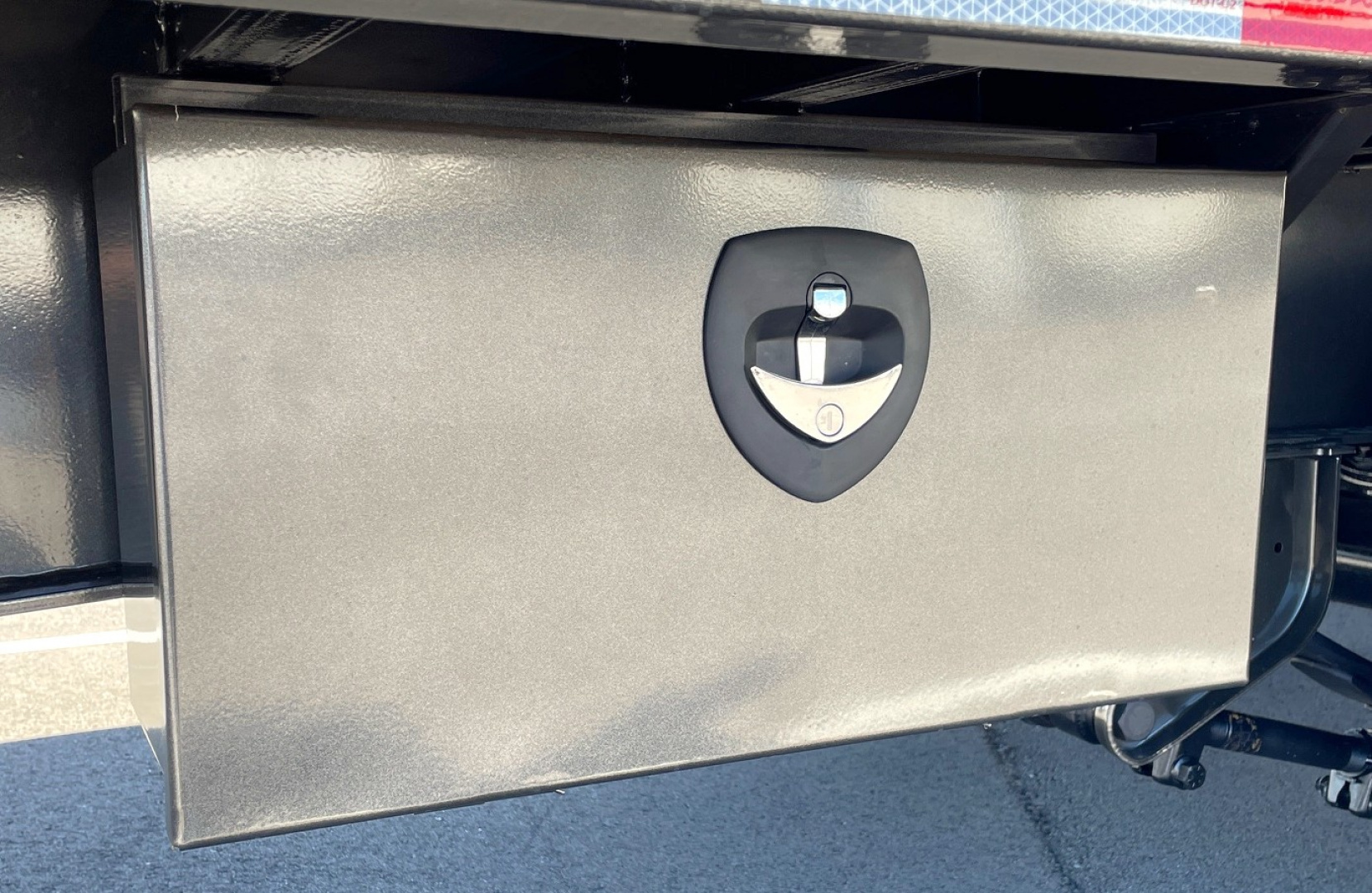 New MAXX-D YDX 102"X 32' Dual Tandem Gooseneck Flatbed Equipment Trailer w/ Hydraulic Dove & Jacks:15K Axles