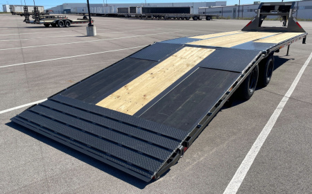 New MAXX-D YDX 102"X 32' Dual Tandem Gooseneck Flatbed Equipment Trailer w/ Hydraulic Dove & Jacks:15K Axles