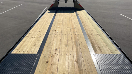 New MAXX-D YDX 102"X 32' Dual Tandem Gooseneck Flatbed Equipment Trailer w/ Hydraulic Dove & Jacks:15K Axles