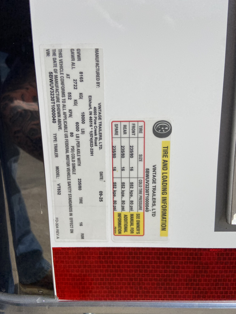 New 2026 Vintage Racing Trailer 32'