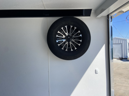 New 2026 Vintage Racing Trailer 32'