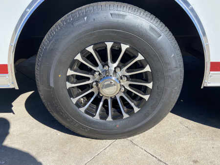 New 2026 Vintage Racing Trailer 32'