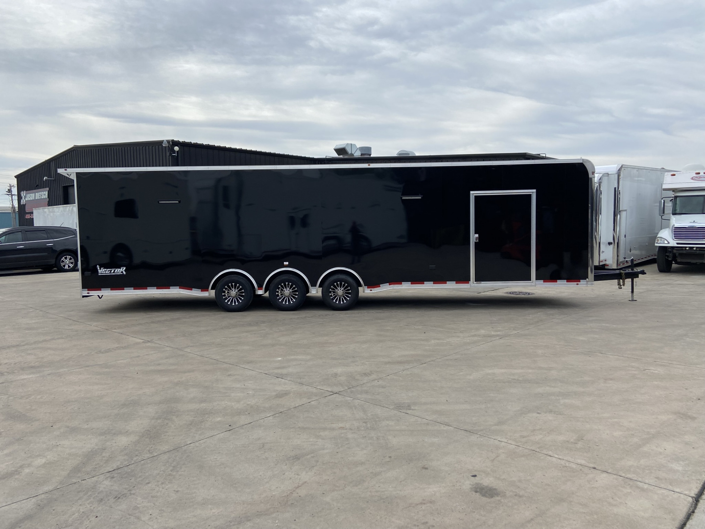 New 2026 Vintage Race Trailer 34'