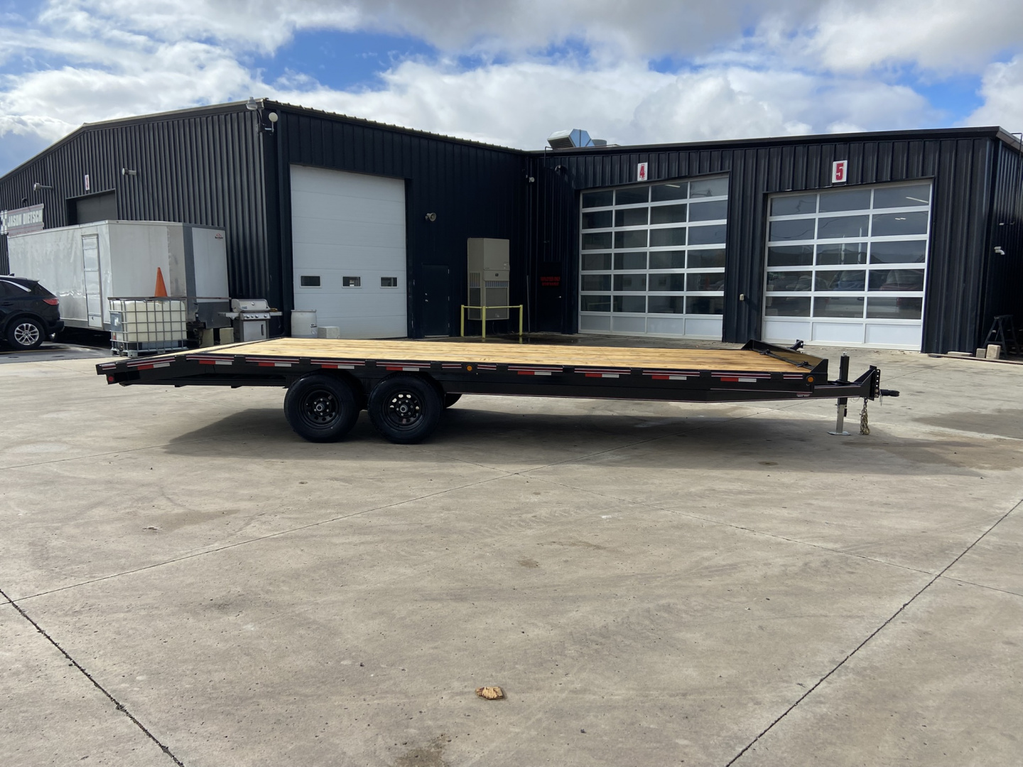 New 2026 Triple R 19+3' Equipment Trailer